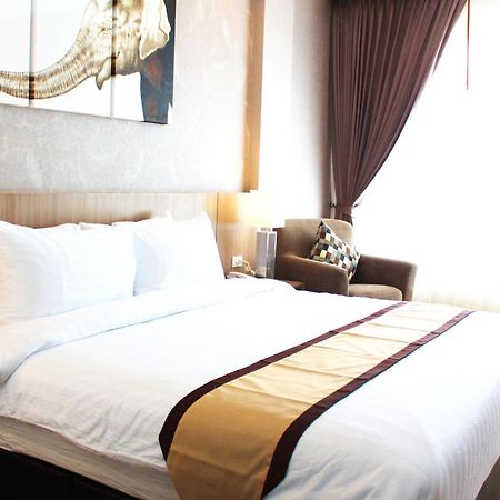 Sr Boutique Hotel Тхакхэк Экстерьер фото