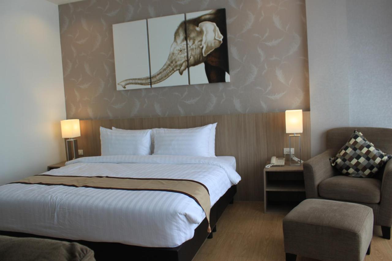 Sr Boutique Hotel Тхакхэк Экстерьер фото